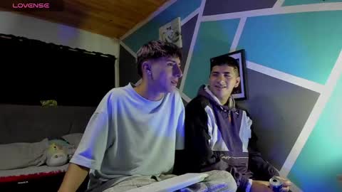 Snapshot of stivenred chatting on March 20, 2026, 4:50 am Stiven online show from March 20, 2026, 4:50 am