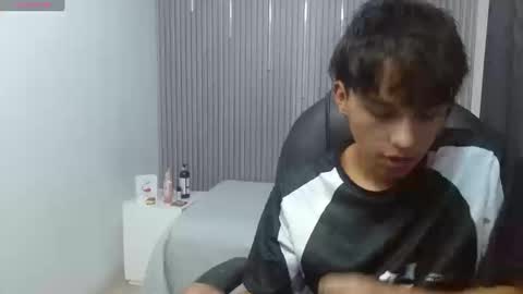 Snapshot of stiwentwink chatting on March 14, 2026, 4:01 pm Stiwen online show from March 14, 2026, 4:01 pm