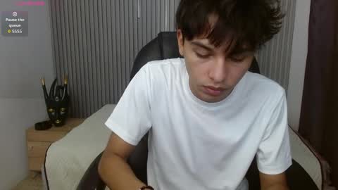 Snapshot of stiwentwink chatting on March 31, 2026, 3:12 pm Stiwen online show from March 31, 2026, 3:12 pm