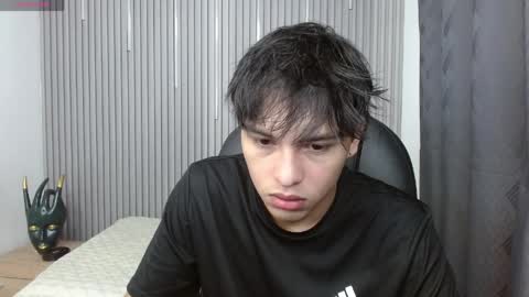 Snapshot of stiwentwink chatting on April 5, 2026, 12:57 pm Stiwen online show from April 5, 2026, 12:57 pm