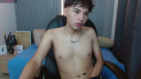 Snapshot of stiwentwink chatting on May 23, 2026, 2:21 pm Stiwen online show from May 23, 2026, 2:21 pm