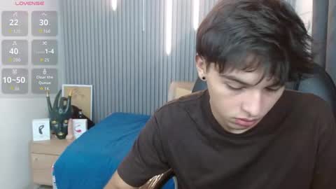 Snapshot of stiwentwink chatting on June 13, 2026, 1:53 pm Stiwen online show from June 13, 2026, 1:53 pm