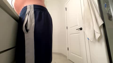 stlhotwifeguy online show from March 8, 2026, 4:22 pm