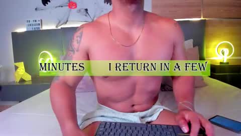 Stone Lee  online show from October 28, 2025, 9:57 am