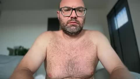 stoney8inches online show from June 20, 2026, 12:19 pm