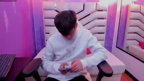 Snapshot of stonne69 chatting on March 5, 2026, 2:02 pm stonne69 online show from March 5, 2026, 2:02 pm