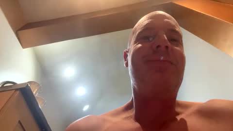 Stoodley22 online show from October 13, 2025, 4:45 am