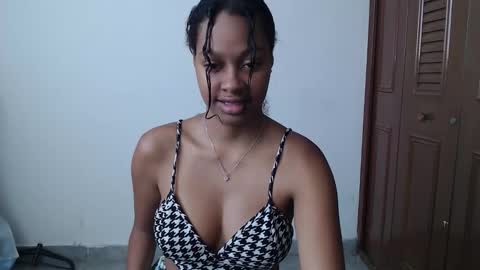 Snapshot of stormihills chatting on February 14, 2026, 5:32 pm Sweety Stormi online show from February 14, 2026, 5:32 pm