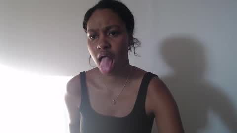 Snapshot of stormihills_ chatting on May 9, 2026, 10:15 pm stormihills_ online show from May 9, 2026, 10:15 pm