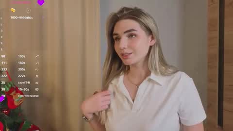 Luna online show from January 6, 2026, 3:27 pm