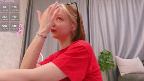 Luna online show from February 10, 2026, 1:26 pm