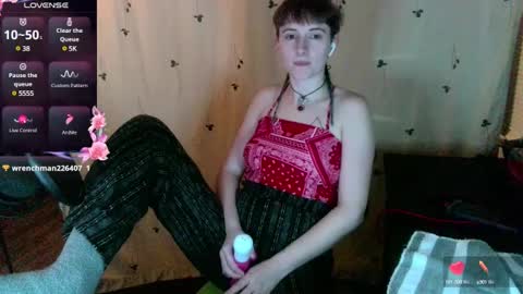 Snapshot of stormythunder chatting on February 5, 2025, 12:10 am Stormythunder online show from February 5, 2025, 12:10 am