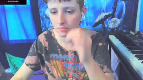 Snapshot of stormythunder chatting on April 13, 2026, 4:12 pm Stormythunder online show from April 13, 2026, 4:12 pm