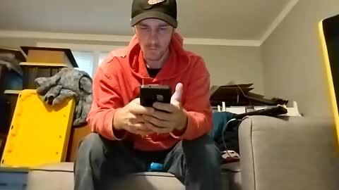 Snapshot of str33twyz3 chatting on October 29, 2025, 12:07 pm Streetwyze online show from October 29, 2025, 12:07 pm