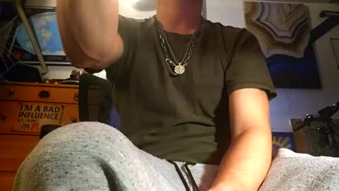 Str8 online show from May 23, 2026, 9:02 am