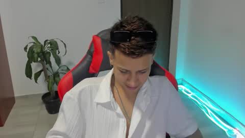 straight_boys_hornys online show from January 10, 2026, 12:45 am