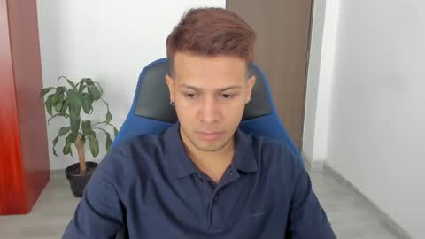 straight_boys_hornys online show from January 12, 2026, 7:41 pm