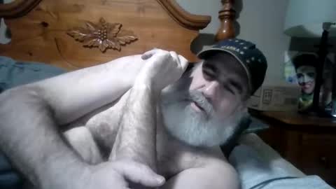 Snapshot of straightbear4you chatting on October 30, 2025, 12:28 pm Straightbear4you online show from October 30, 2025, 12:28 pm