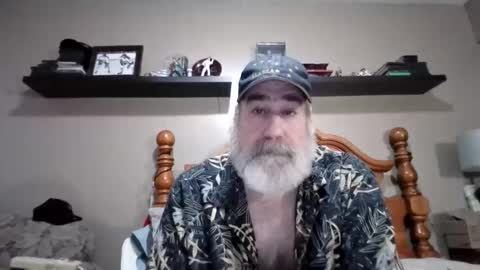 Snapshot of straightbear4you chatting on November 12, 2025, 2:56 am Straightbear4you online show from November 12, 2025, 2:56 am