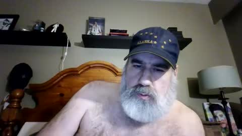 Snapshot of straightbear4you chatting on November 14, 2025, 1:32 pm Straightbear4you online show from November 14, 2025, 1:32 pm