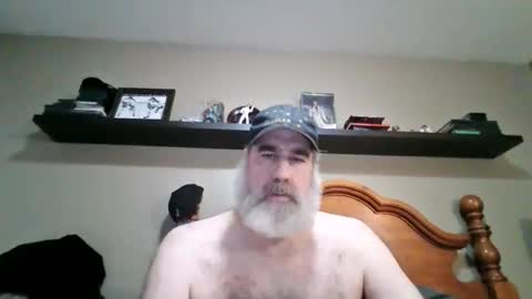 Snapshot of straightbear4you chatting on December 17, 2025, 8:53 am Straightbear4you online show from December 17, 2025, 8:53 am