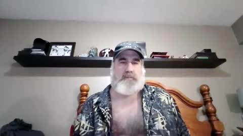 Snapshot of straightbear4you chatting on January 7, 2026, 1:52 am Straightbear4you online show from January 7, 2026, 1:52 am