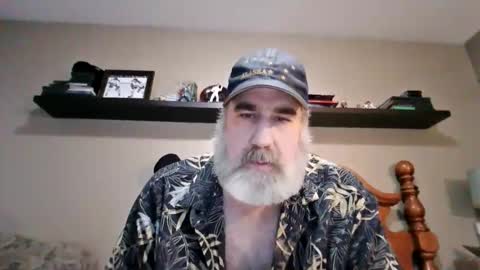 Snapshot of straightbear4you chatting on January 8, 2026, 8:16 am Straightbear4you online show from January 8, 2026, 8:16 am