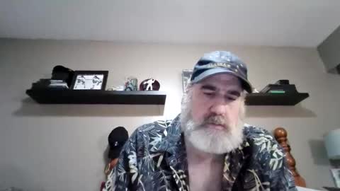 Snapshot of straightbear4you chatting on January 12, 2026, 2:28 am Straightbear4you online show from January 12, 2026, 2:28 am
