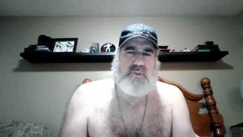 Snapshot of straightbear4you chatting on February 11, 2026, 8:08 am Straightbear4you online show from February 11, 2026, 8:08 am