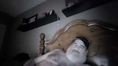 Snapshot of straightbear4you chatting on March 7, 2026, 2:03 pm Straightbear4you online show from March 7, 2026, 2:03 pm