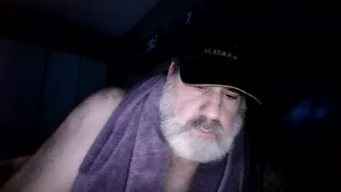 Straightbear4you online show from June 24, 2026, 9:52 am
