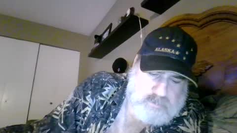 Straightbear4you online show from July 11, 2026, 9:01 am