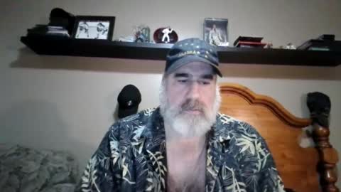 Straightbear4you online show from July 18, 2026, 7:45 am
