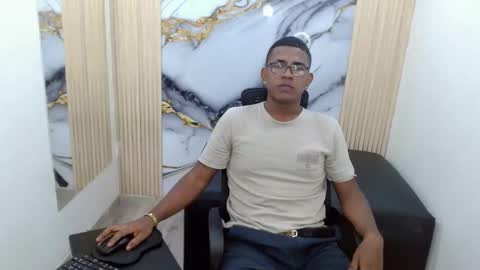 StraightBigCock online show from November 16, 2025, 2:06 am