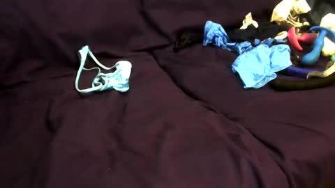 Snapshot of straightboytoy713851 chatting on October 26, 2025, 10:43 am straightboytoy713851 online show from October 26, 2025, 10:43 am