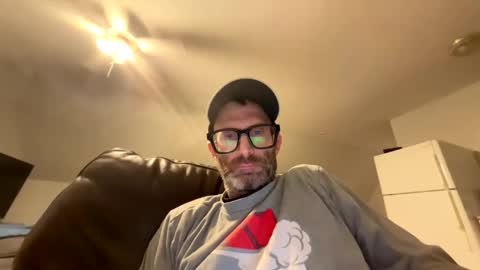 straightexhibitionistforcocks online show from October 27, 2025, 9:41 pm