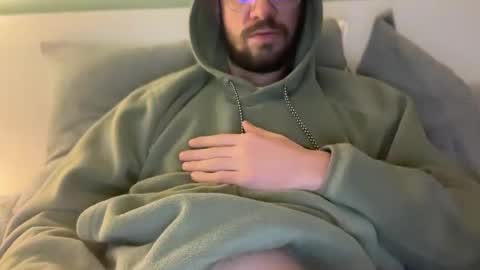 Snapshot of straightfirelotus69420 chatting on December 19, 2025, 2:35 pm straightfirelotus69420 online show from December 19, 2025, 2:35 pm