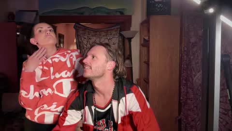 Cowboy Zuhly online show from December 22, 2025, 5:59 am