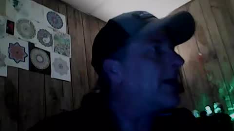 straightmaletouse online show from June 15, 2026, 11:51 pm