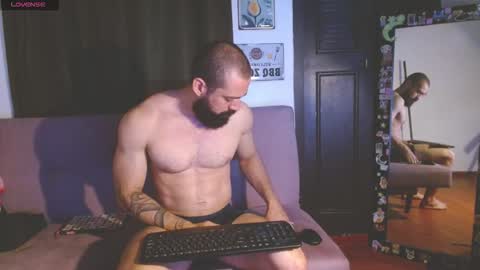 Snapshot of straightopenminds chatting on December 15, 2025, 2:21 pm straightopenminds online show from December 15, 2025, 2:21 pm