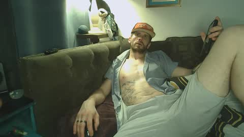 straitpipermann22 online show from September 8, 2025, 3:33 pm