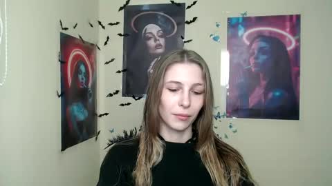 Amalia online show from March 12, 2025, 1:08 pm