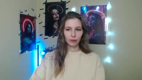 Snapshot of stranger_giirl chatting on December 19, 2025, 7:48 am Amalia online show from December 19, 2025, 7:48 am