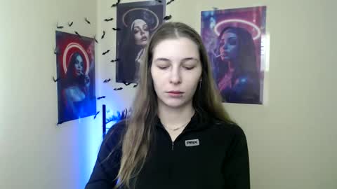 Snapshot of stranger_giirl chatting on February 25, 2026, 7:18 am Amalia online show from February 25, 2026, 7:18 am