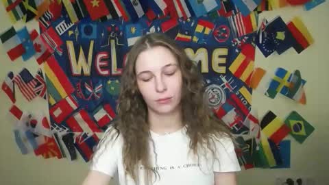 Snapshot of stranger_giirl chatting on March 5, 2026, 7:37 am Amalia online show from March 5, 2026, 7:37 am