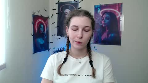 Snapshot of stranger_giirl chatting on March 11, 2026, 7:14 am Amalia online show from March 11, 2026, 7:14 am
