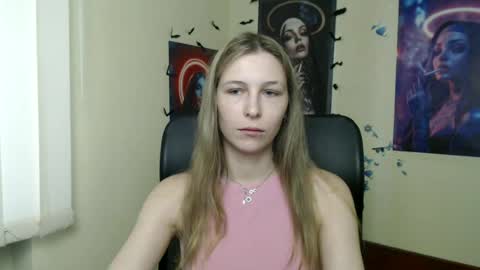 Snapshot of stranger_giirl chatting on June 17, 2026, 6:16 am Amalia online show from June 17, 2026, 6:16 am