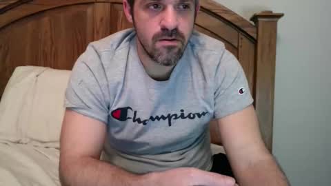 Snapshot of strangeratnight87 chatting on February 3, 2026, 5:49 am strangeratnight87 online show from February 3, 2026, 5:49 am