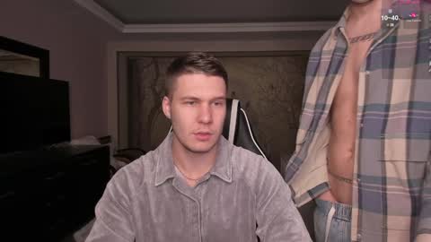 Snapshot of stranggee chatting on January 7, 2025, 7:06 pm Artem online show from January 7, 2025, 7:06 pm