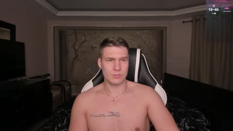 Snapshot of stranggee chatting on February 17, 2025, 10:14 pm Artem online show from February 17, 2025, 10:14 pm
